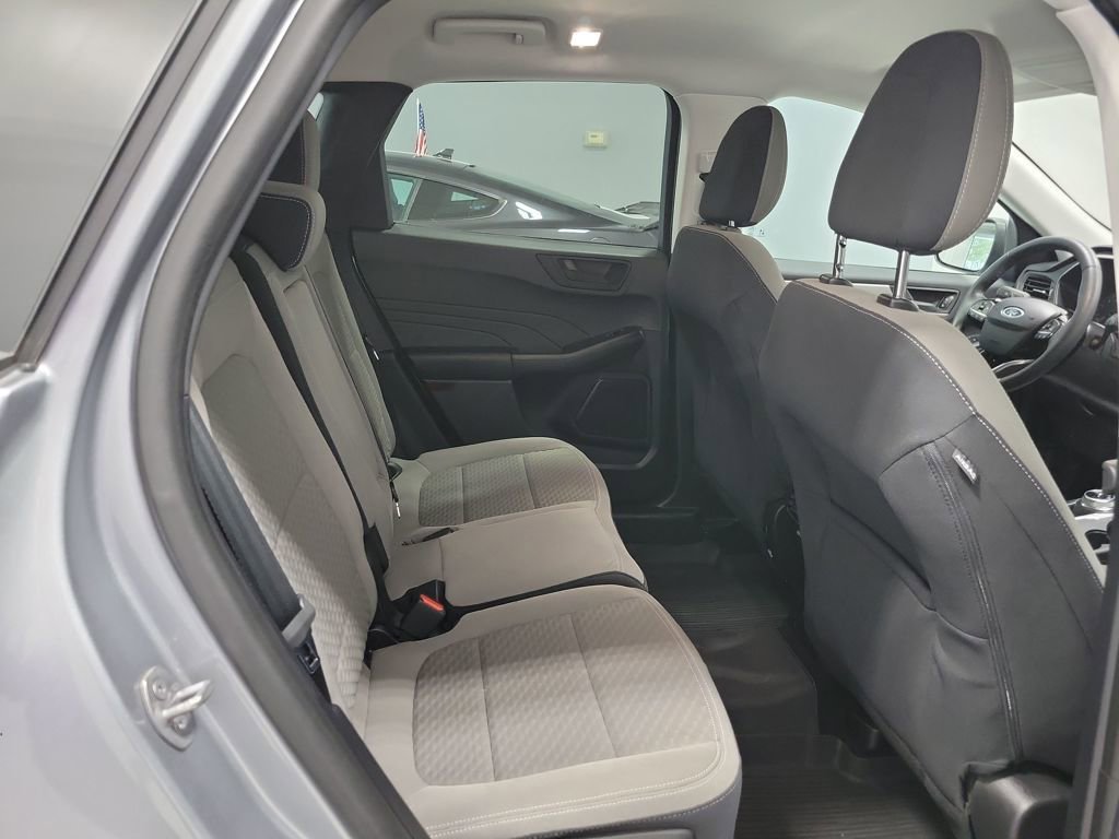 Used 2022 Ford Escape SE w/ Convenience Package image 16