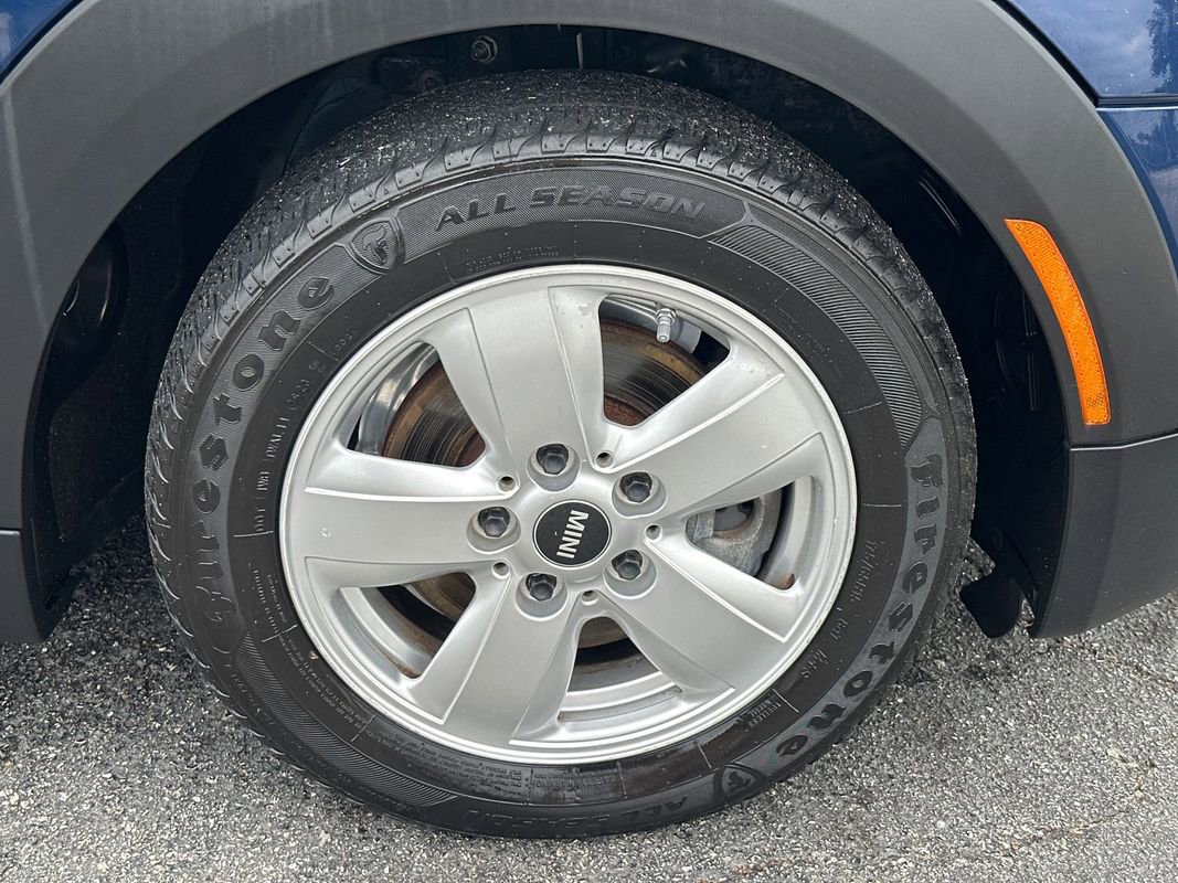 Used 2015 MINI Cooper 2-Door Hardtop image 11