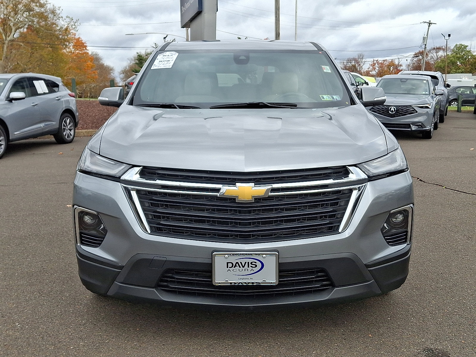 Used 2024 Chevrolet Traverse LS w/ Safety Package image 2