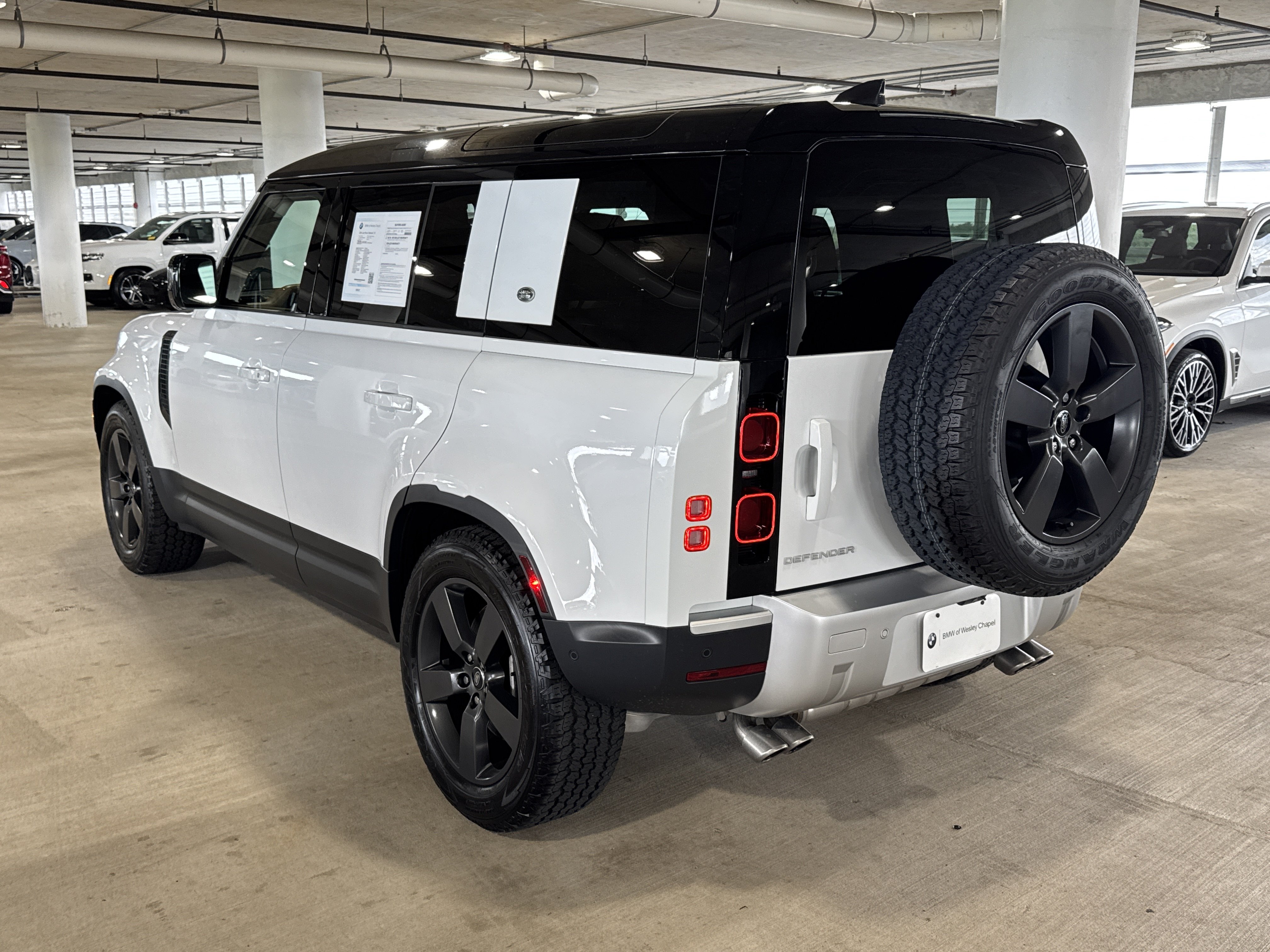 Used 2024 Land Rover Defender 110 SE AWD/4WD image 6