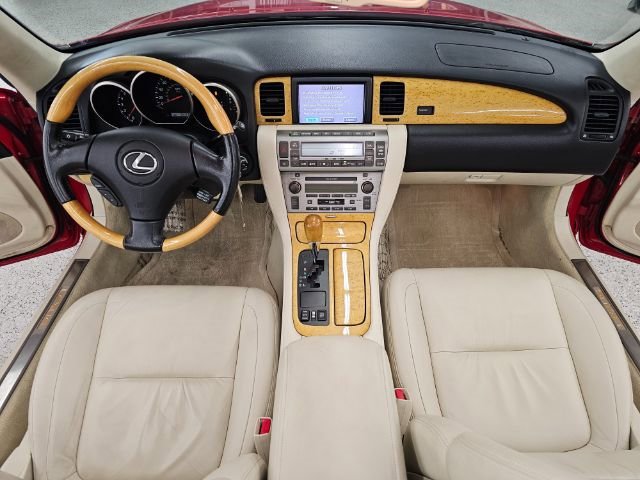 Used 2004 Lexus SC 430 Convertible image 15