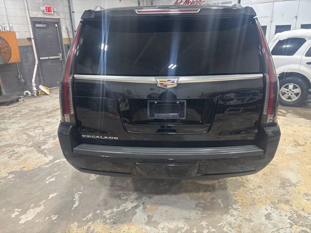 Used 2020 Cadillac Escalade ESV Platinum image 4