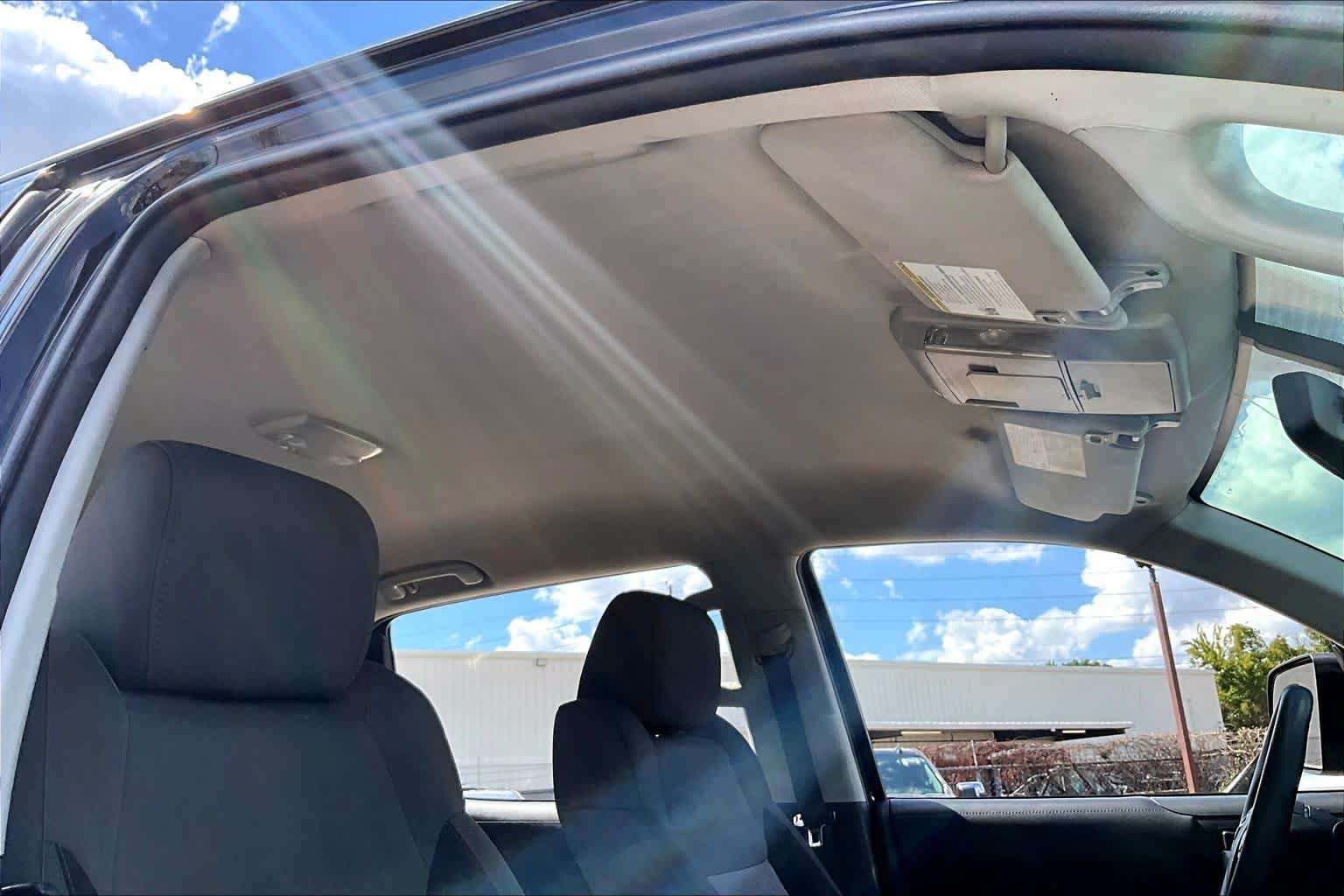 Used 2014 Toyota Tundra SR5 w/ SR5 Upgrade Package RWD image 14