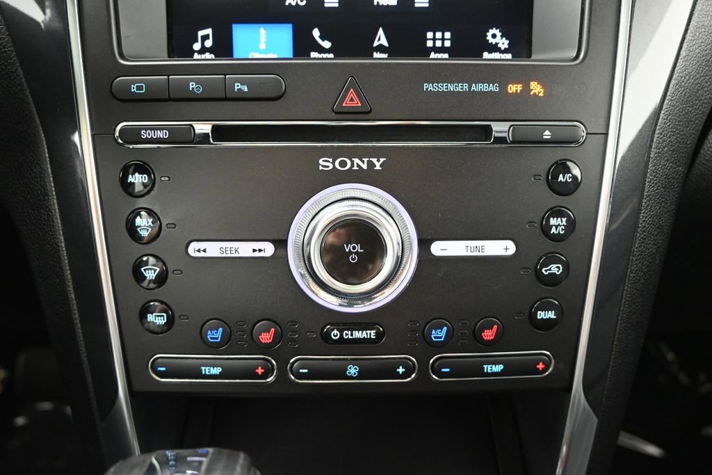 Used 2018 Ford Explorer Limited w/ Equipment Group 301A AWD/4WD image 31