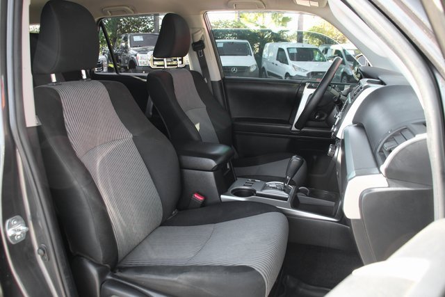 Used 2022 Toyota 4Runner SR5 image 38