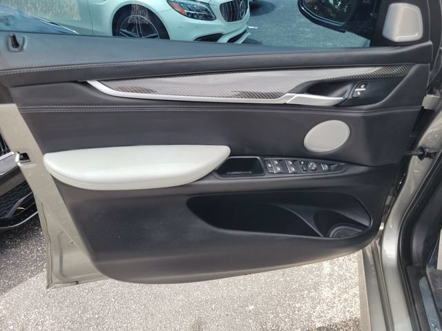 Used 2017 BMW X5 M AWD/4WD image 15