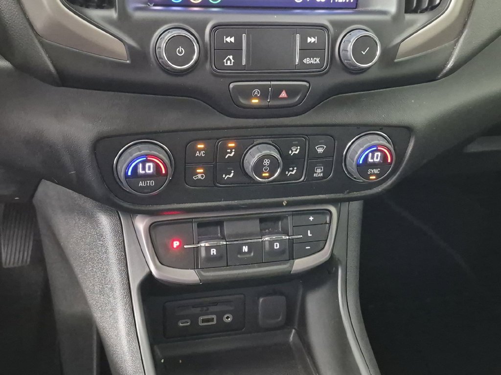 Certified 2022 GMC Terrain AT4 w/ Infotainment Package II AWD/4WD image 27