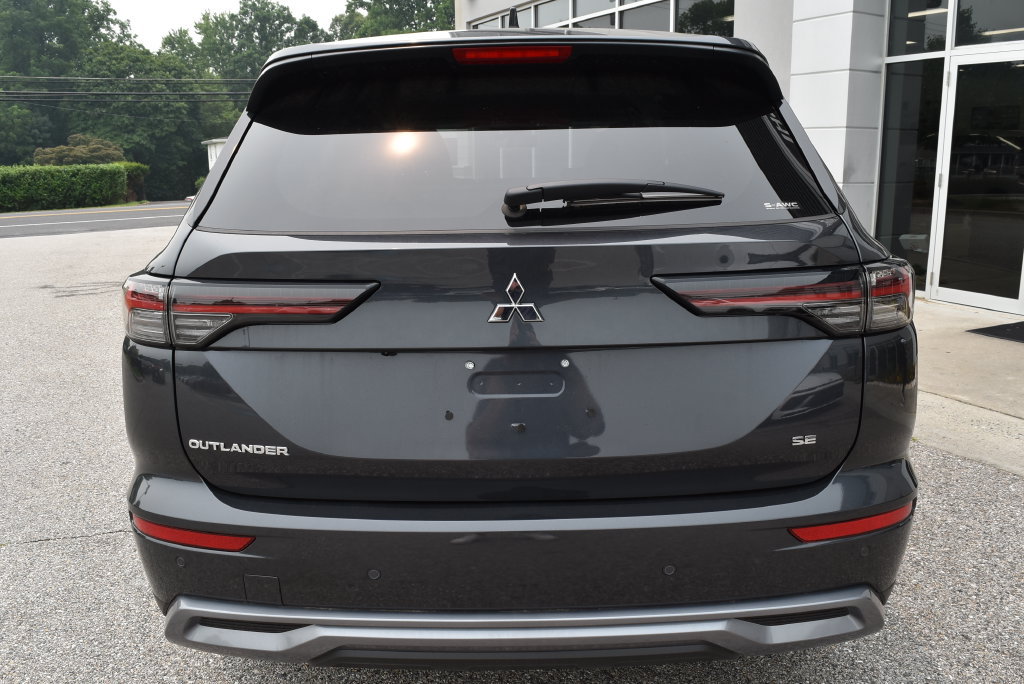 New 2026 Mitsubishi Outlander SE AWD/4WD image 6
