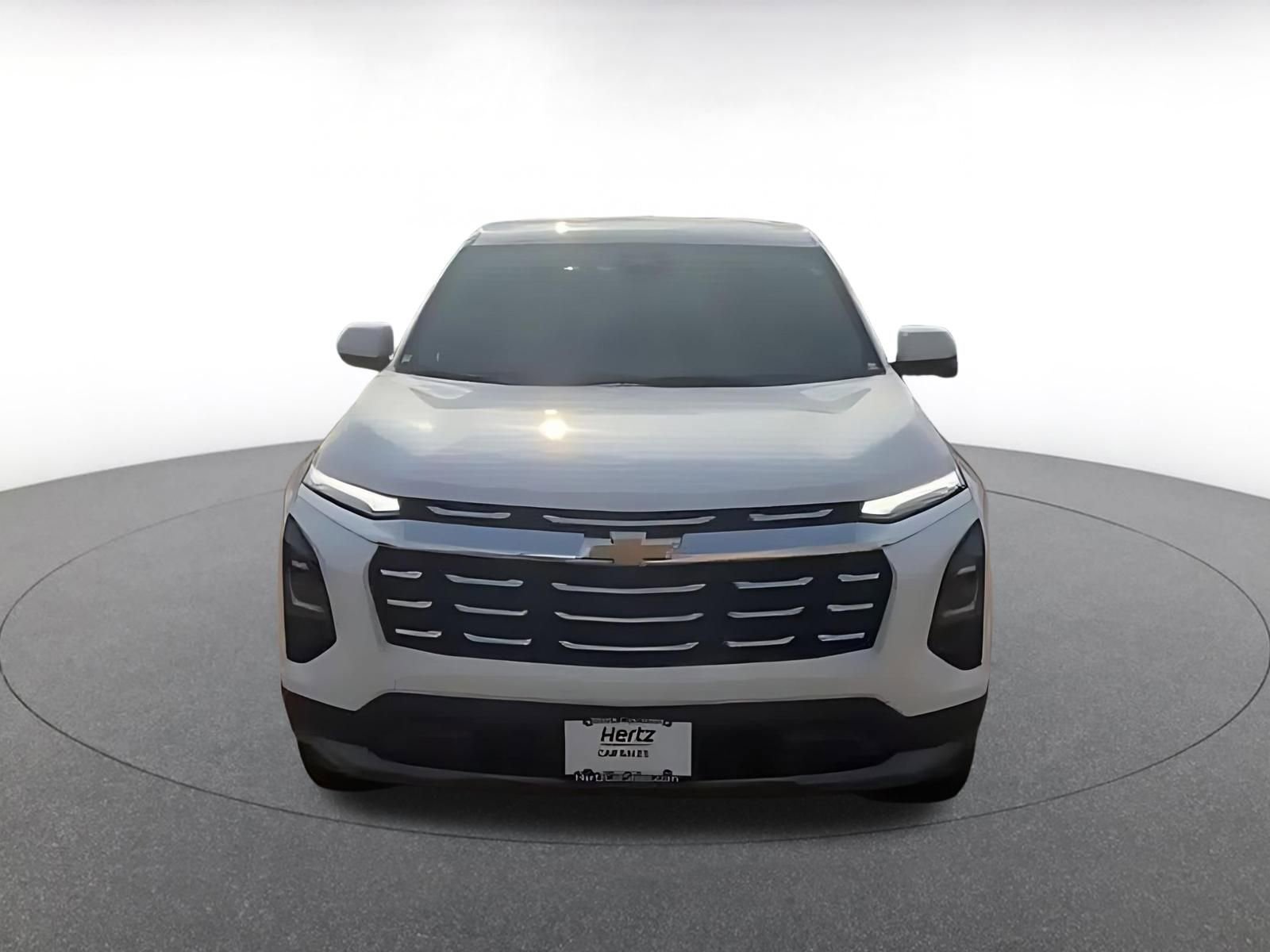 Used 2025 Chevrolet Equinox LT FWD image 4