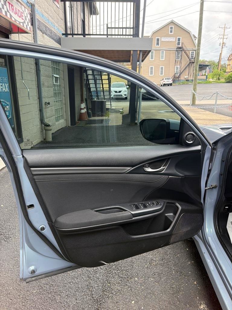 Used 2018 Honda Civic EX image 17