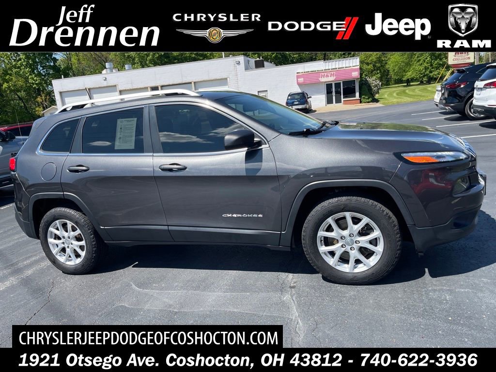 Used 2015 Jeep Cherokee Latitude w/ Cold Weather Group AWD/4WD image 1