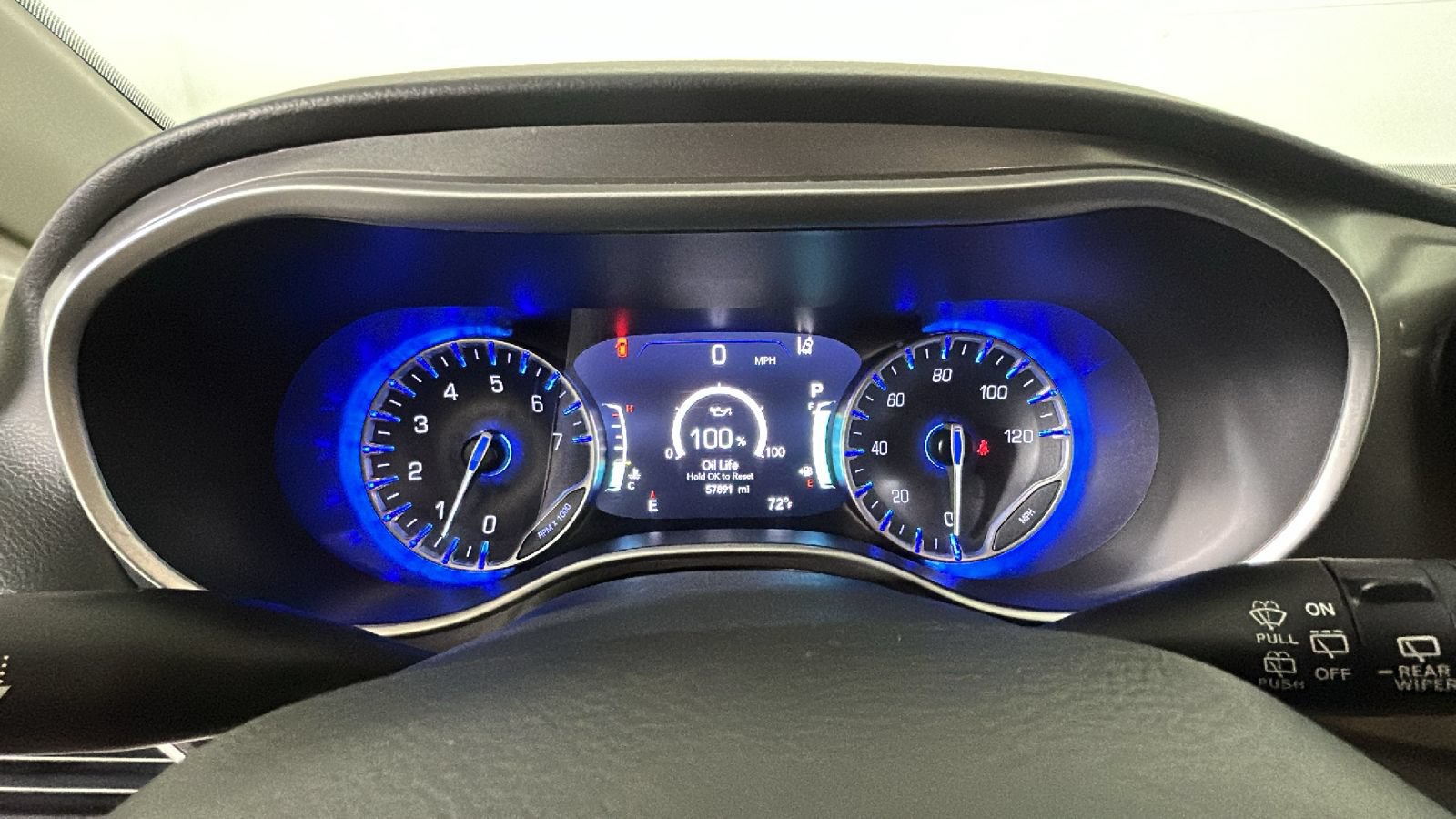 Used 2023 Chrysler Pacifica Touring-L FWD image 20