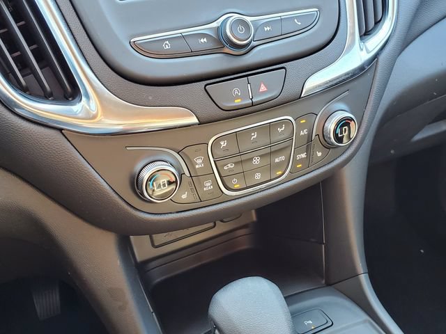 Certified 2024 Chevrolet Equinox LT w/ LPO, Floor Liner Package FWD image 32