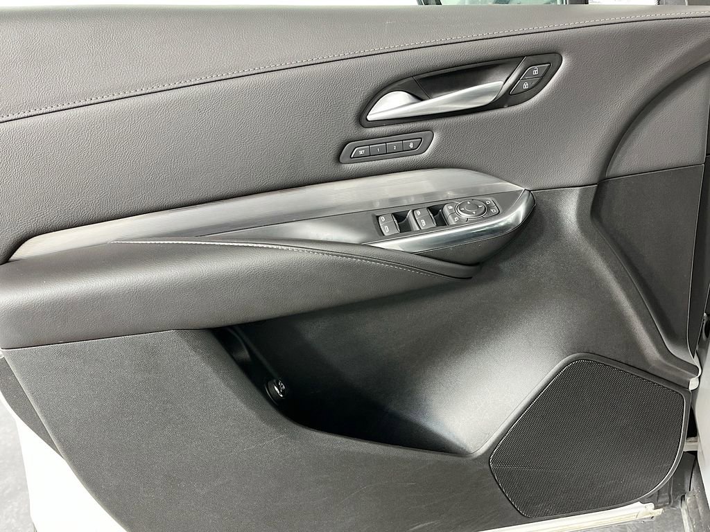 Used 2024 Cadillac XT4 Premium Luxury AWD/4WD image 25