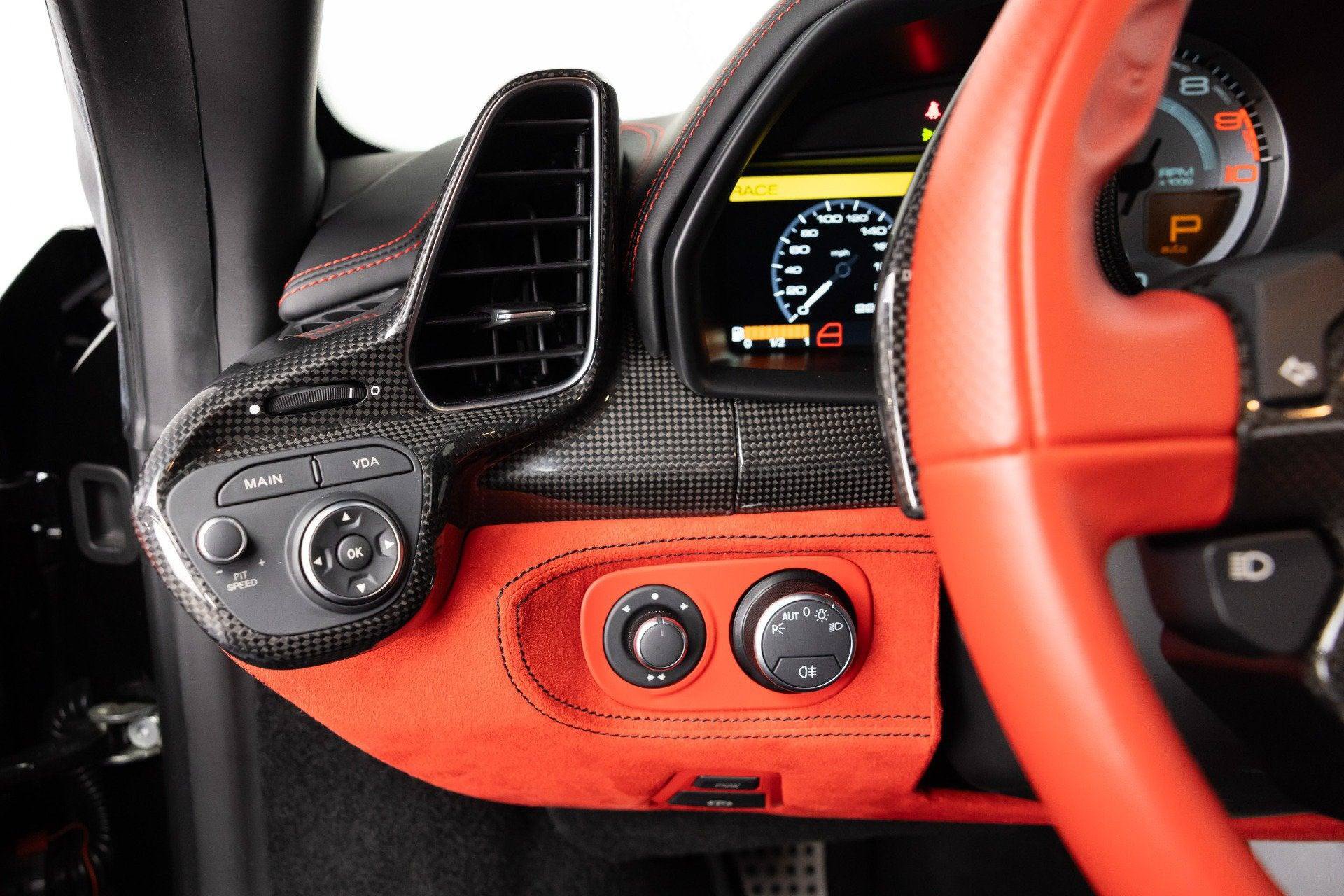 Certified 2015 Ferrari 458 Italia Coupe RWD image 80