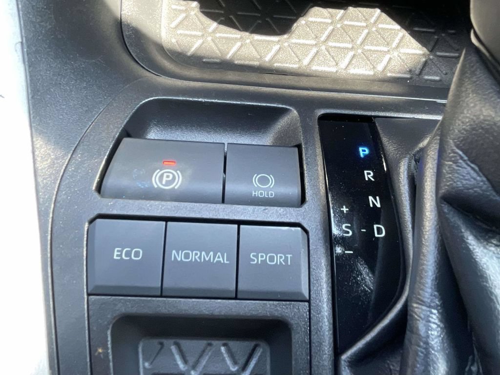 Used 2023 Toyota RAV4 XLE Premium FWD image 39