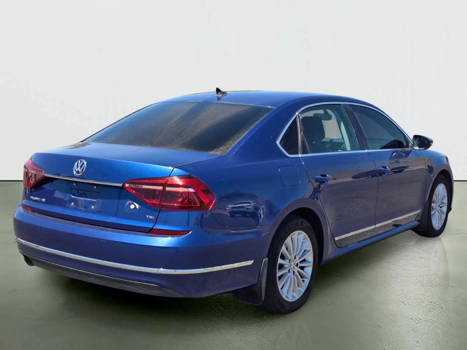 Used 2017 Volkswagen Passat 1.8T SE FWD image 6