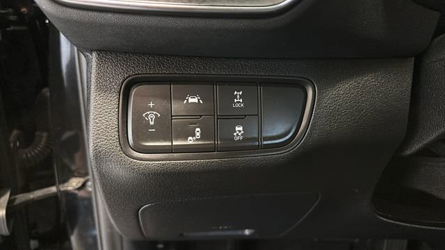 Used 2019 Hyundai Santa Fe SE w/ Cargo Package AWD/4WD image 28