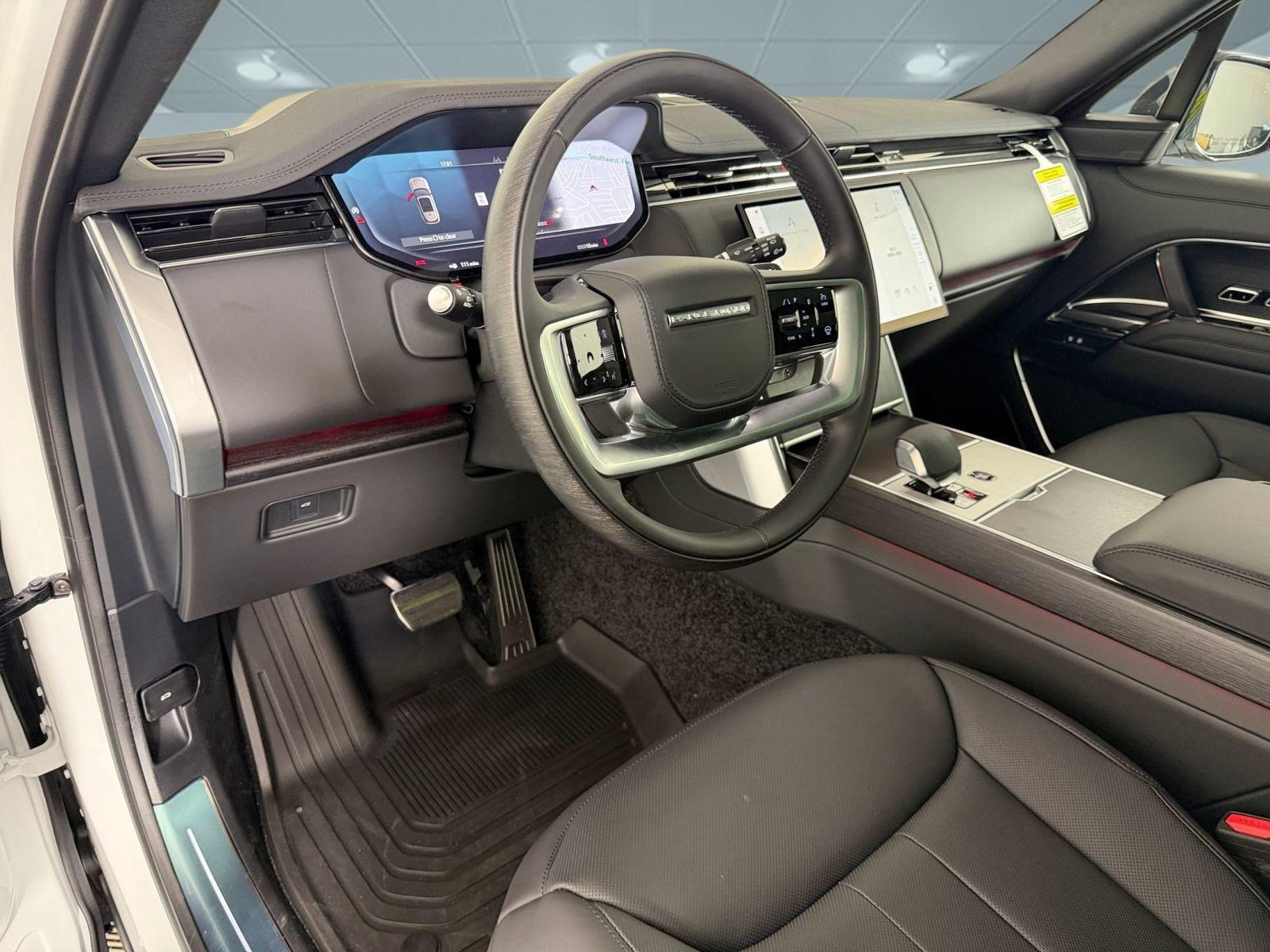 New 2026 Land Rover Range Rover Long Wheelbase SE AWD/4WD image 4