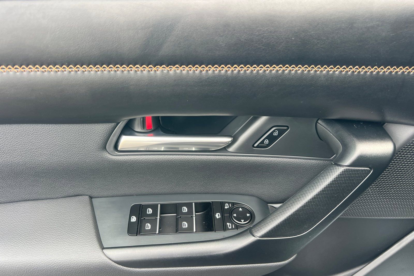 New 2026 MAZDA CX-50 2.5 Hybrid w/ Premium Plus Pkg image 8