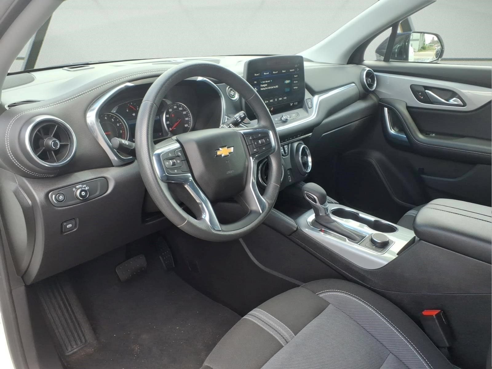 Certified 2023 Chevrolet Blazer LT w/ Midnight/Sport Edition FWD image 7