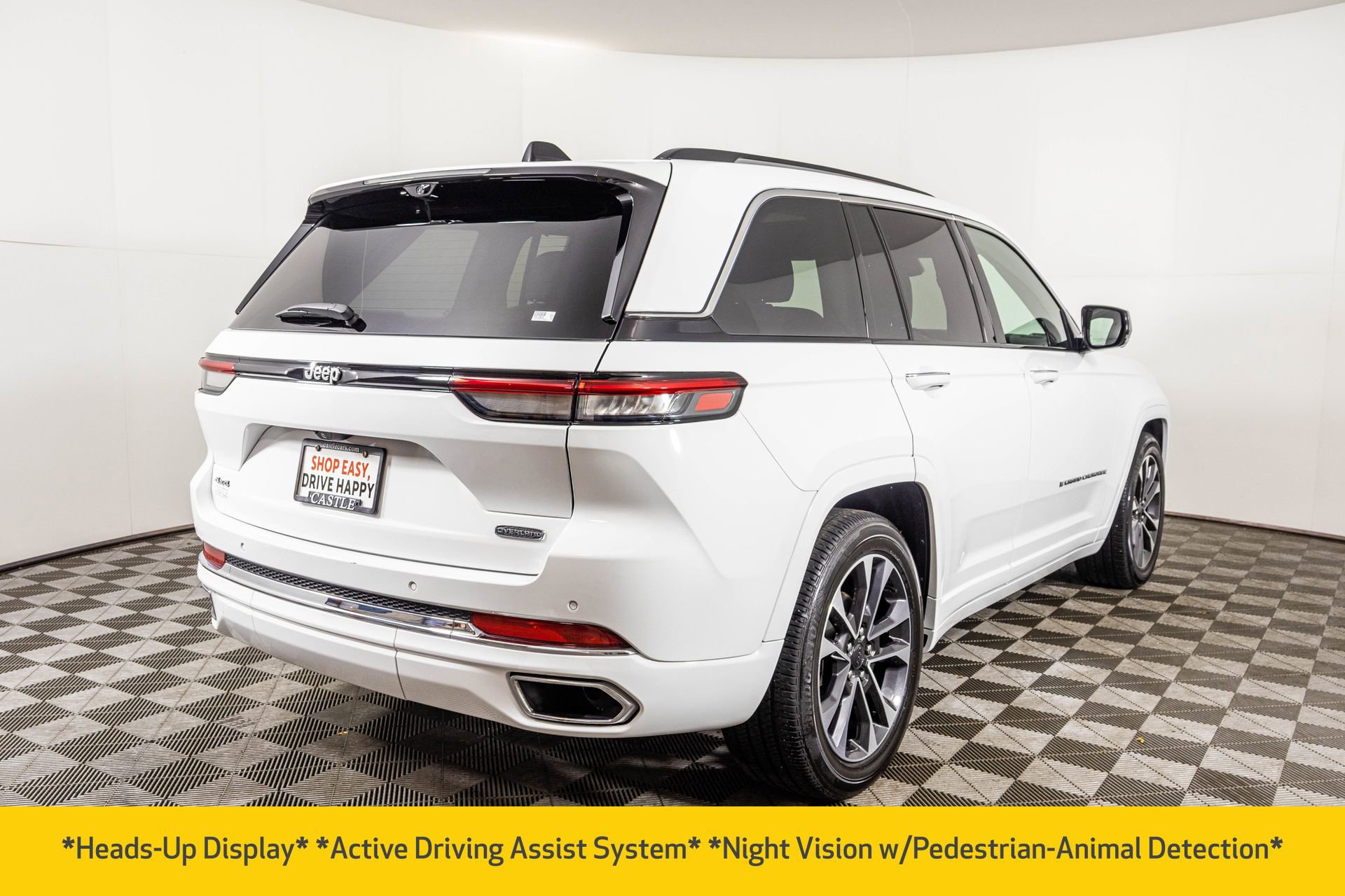 Used 2023 Jeep Grand Cherokee Overland w/ Adv Protech Group III image 18