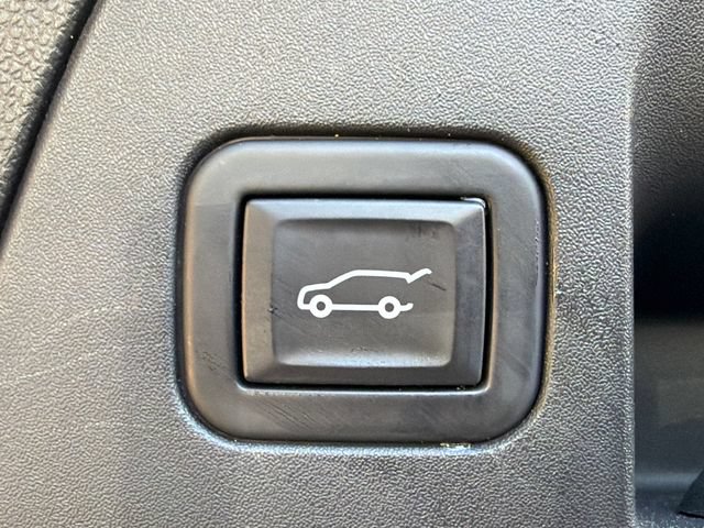 Used 2023 Buick Envision Avenir FWD image 19