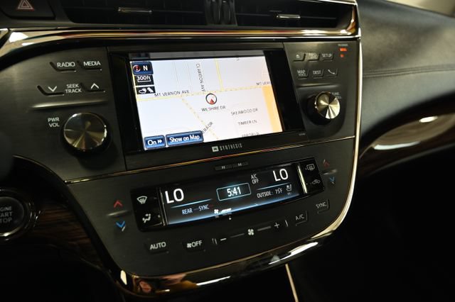 Used 2013 Toyota Avalon Limited FWD image 16