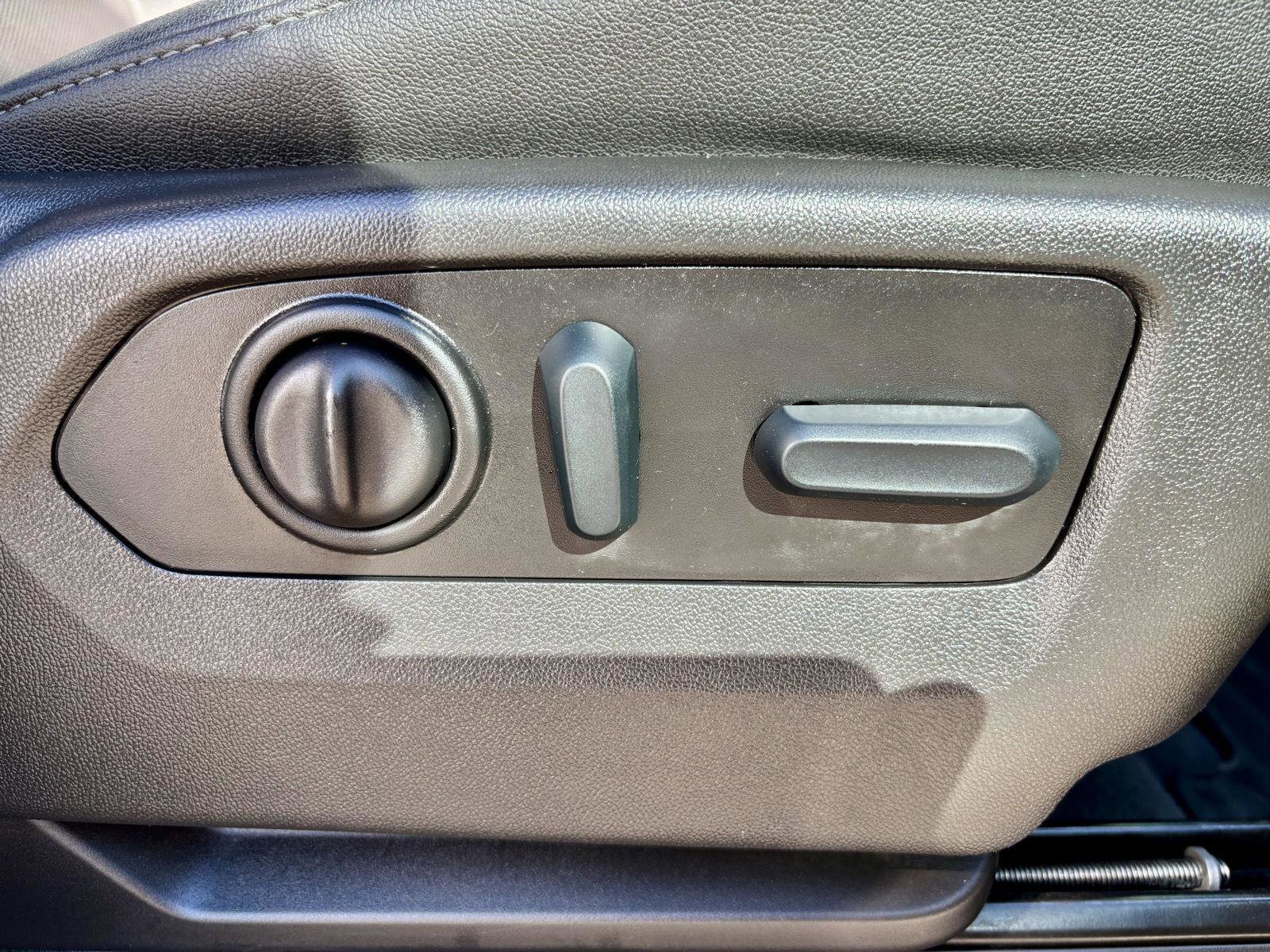 Used 2022 Chevrolet Silverado 3500 LTZ w/ LTZ Premium Texas Edition image 16