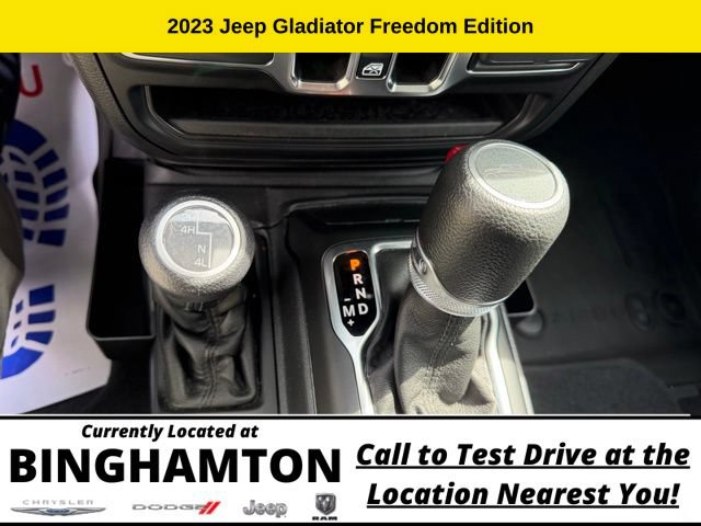 Used 2023 Jeep Gladiator Sport AWD/4WD image 25