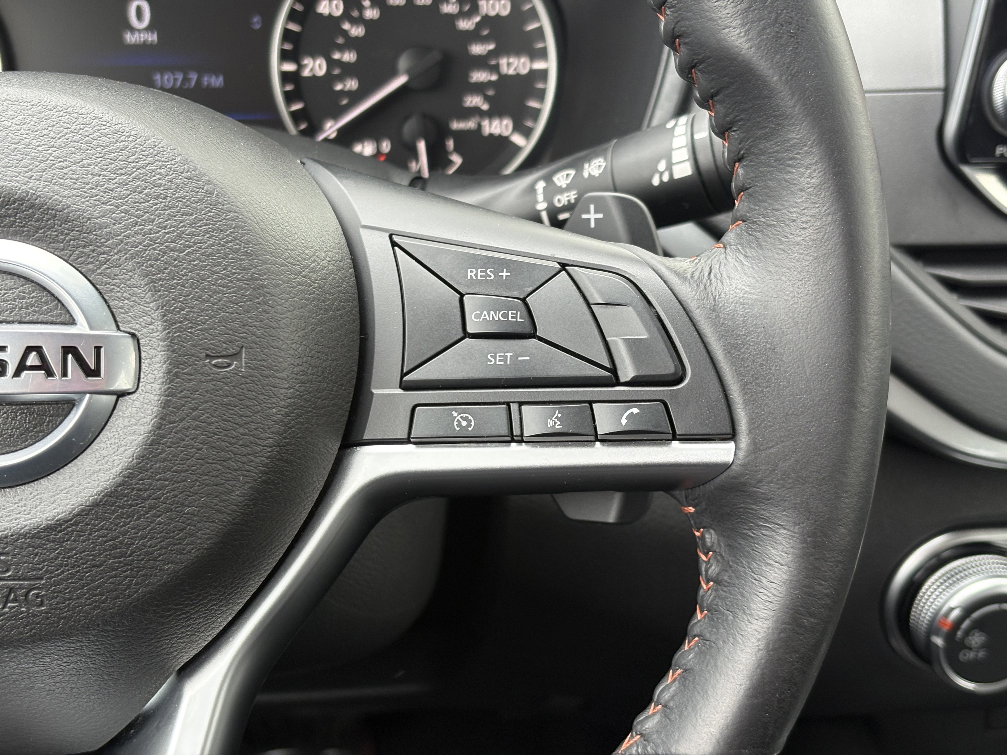 Used 2022 Nissan Altima 2.5 SR AWD/4WD image 16