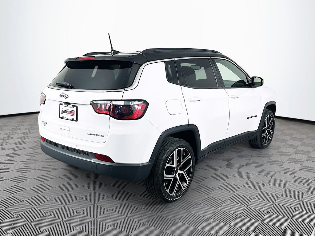 Certified 2025 Jeep Compass Limited AWD/4WD image 11