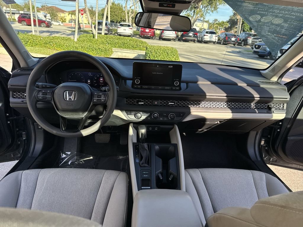 Used 2024 Honda Accord EX image 36