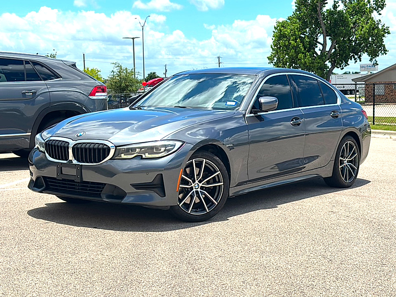 Used 2021 BMW 330i Sedan w/ Convenience Package RWD image 2