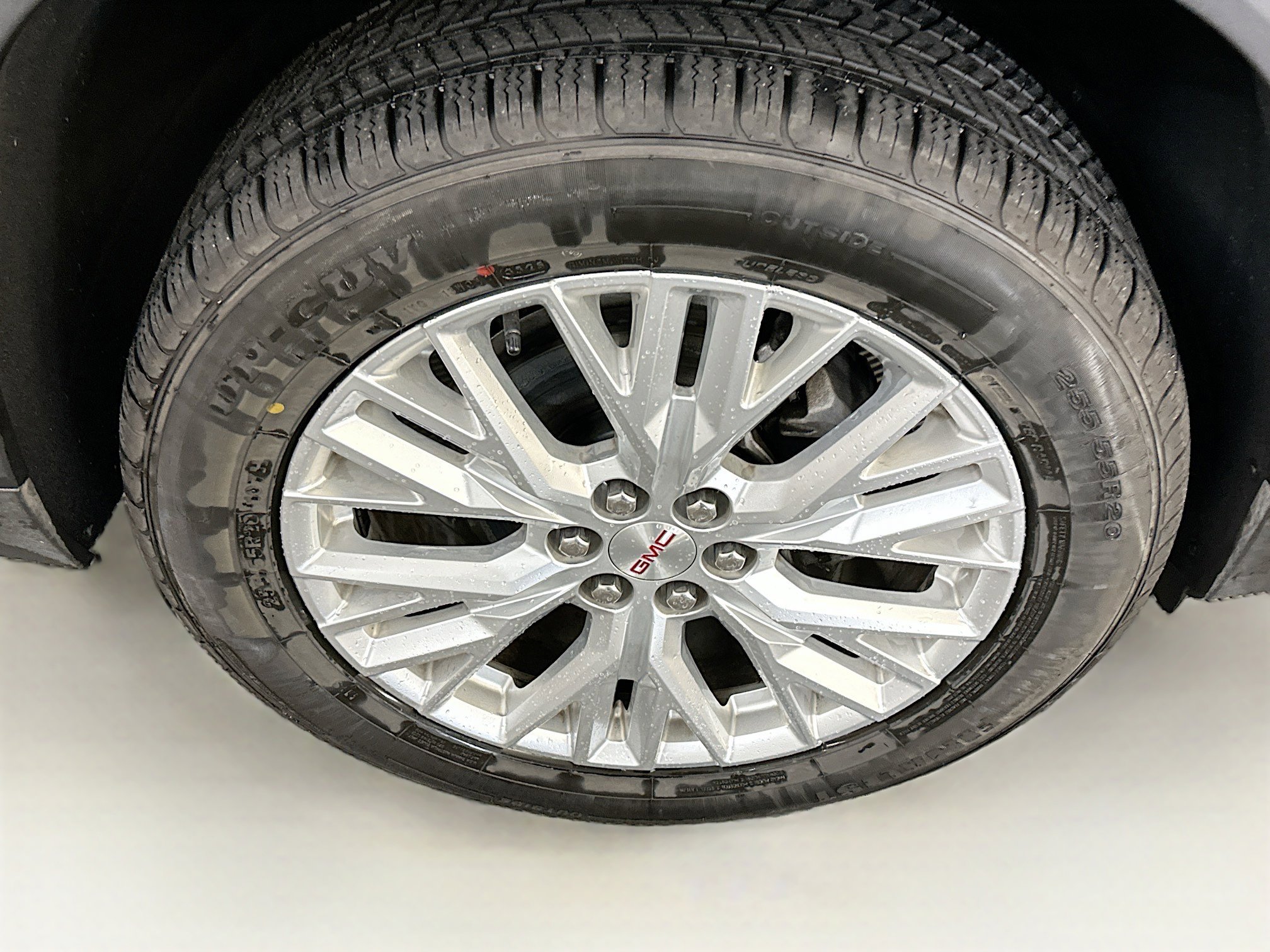 Used 2024 GMC Acadia Elevation image 11