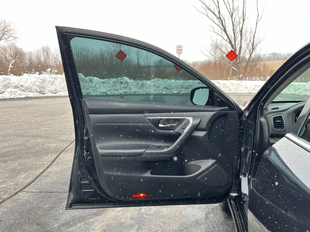 Used 2017 Nissan Altima 2.5 SL w/ 2.5 Technology Package image 10