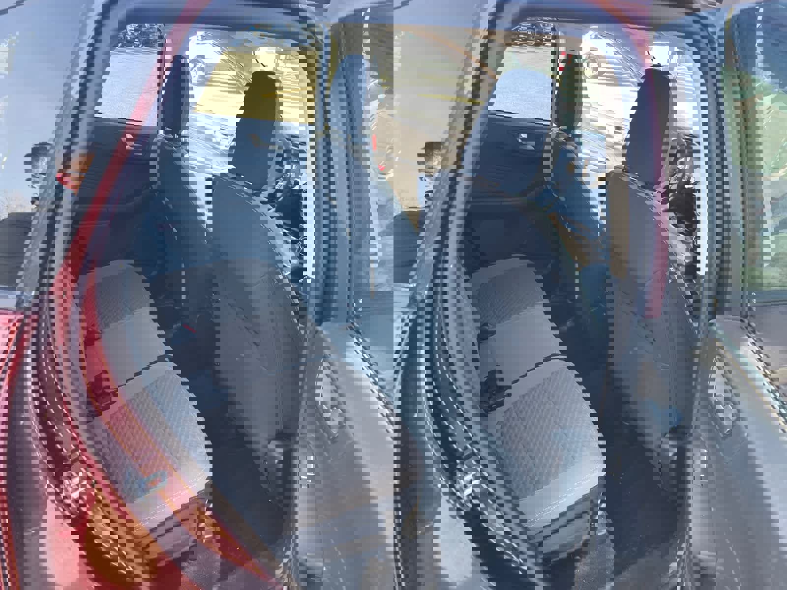 Used 2021 Ford Escape SE w/ SE Sport Appearance Package image 18