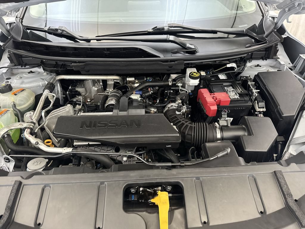 Used 2024 Nissan Rogue S FWD image 24