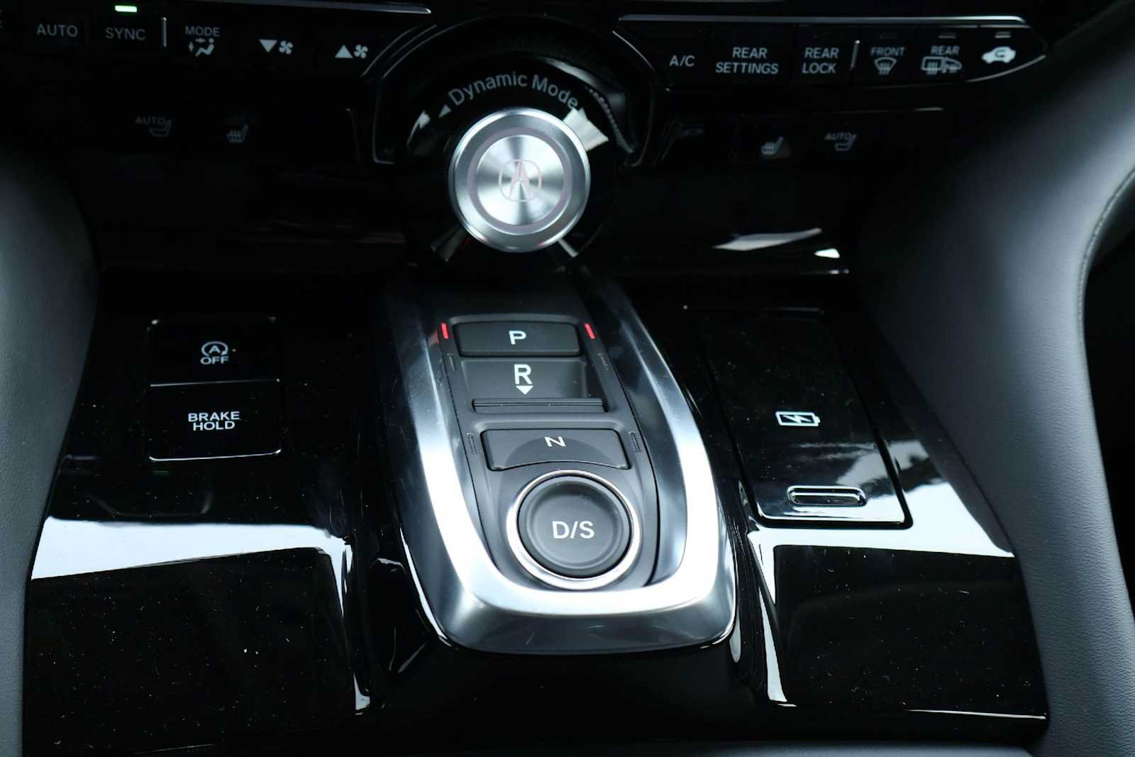 Certified 2026 Acura MDX w/ Technology Package FWD image 17