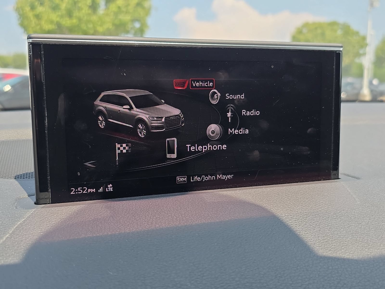 Used 2018 Audi Q7 3.0T Prestige AWD/4WD image 18