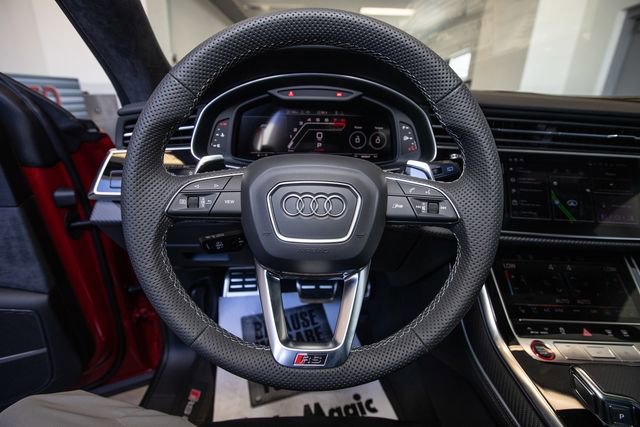 New 2025 Audi RS Q8 performance image 13