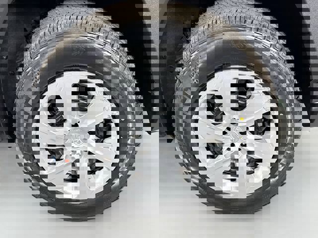 Certified 2020 Toyota RAV4 LE w/ Carpet Mat Package image 28