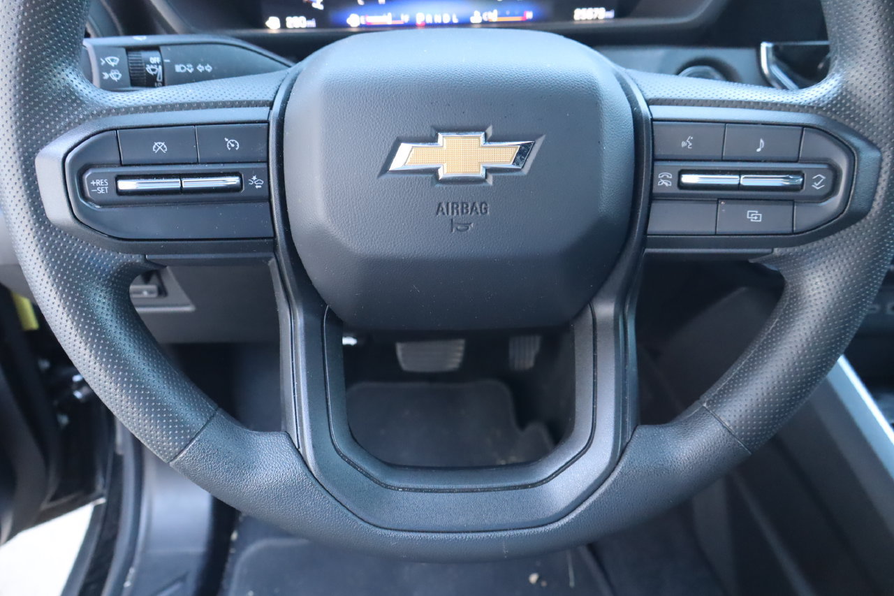 Used 2025 Chevrolet Colorado W/T w/ WT Custom Package RWD image 11