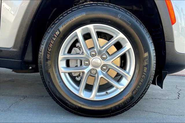 New 2025 Jeep Grand Cherokee Laredo X w/ Luxury Tech Group I image 10