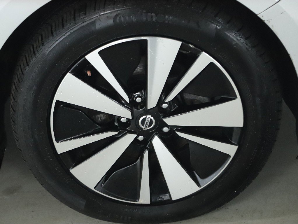 Used 2021 Nissan Altima 2.5 SV w/ SV Premium Package image 10