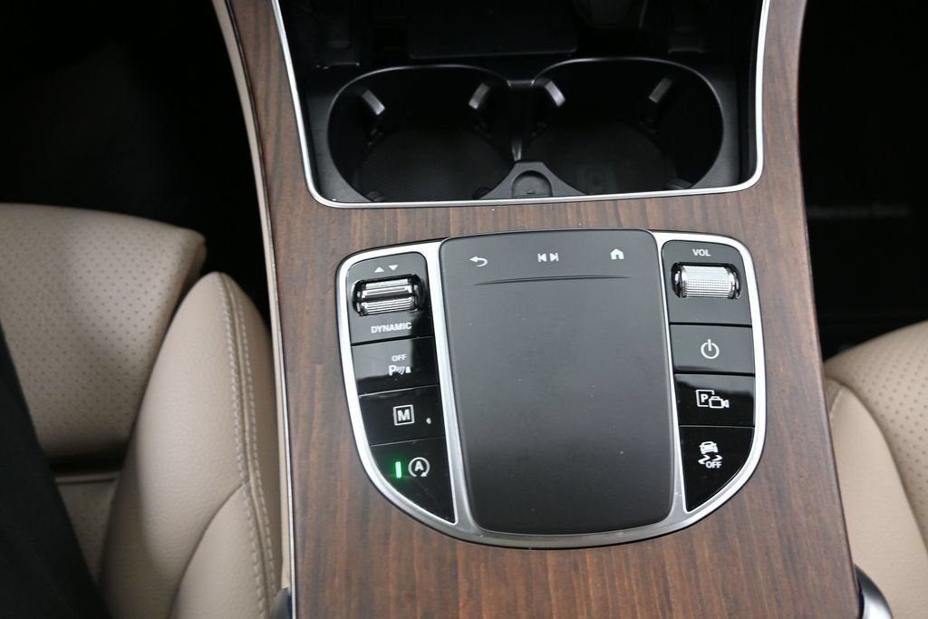Used 2022 Mercedes-Benz GLC 300 4MATIC w/ Driver Assistance Package image 27