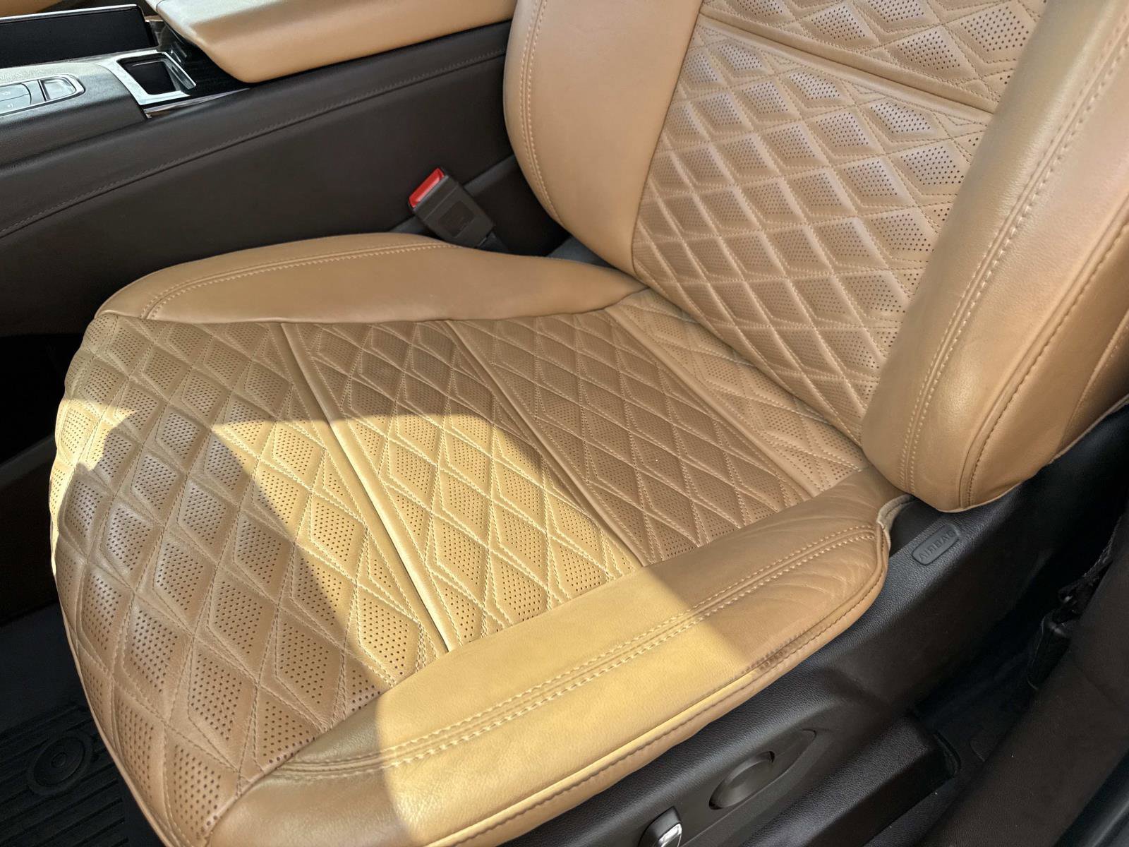 Certified 2023 Cadillac Escalade Premium Luxury image 21