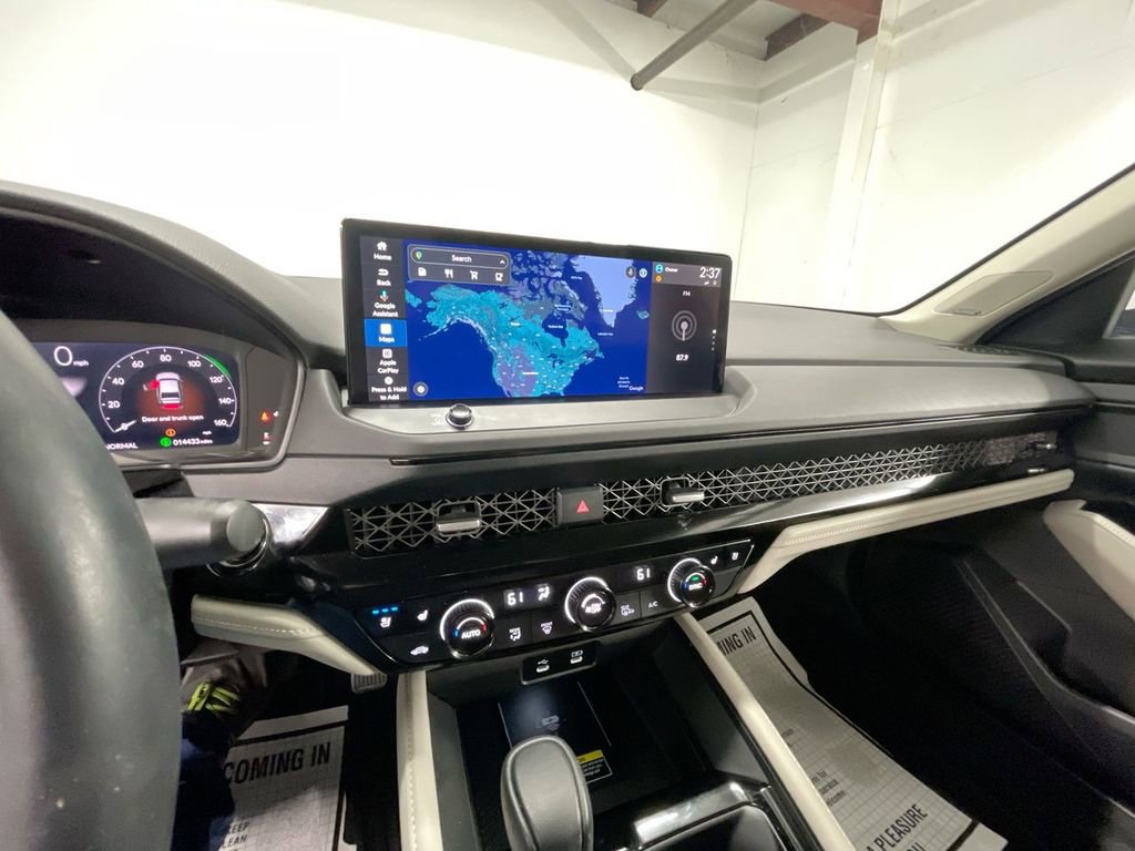 Used 2024 Honda Accord Touring image 18