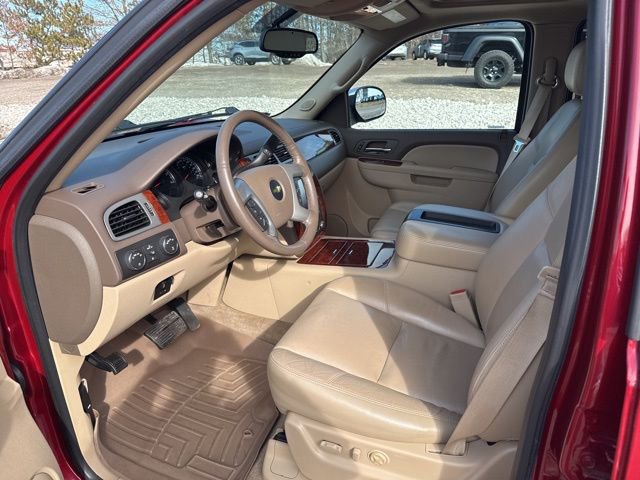 Used 2014 Chevrolet Tahoe LTZ image 16