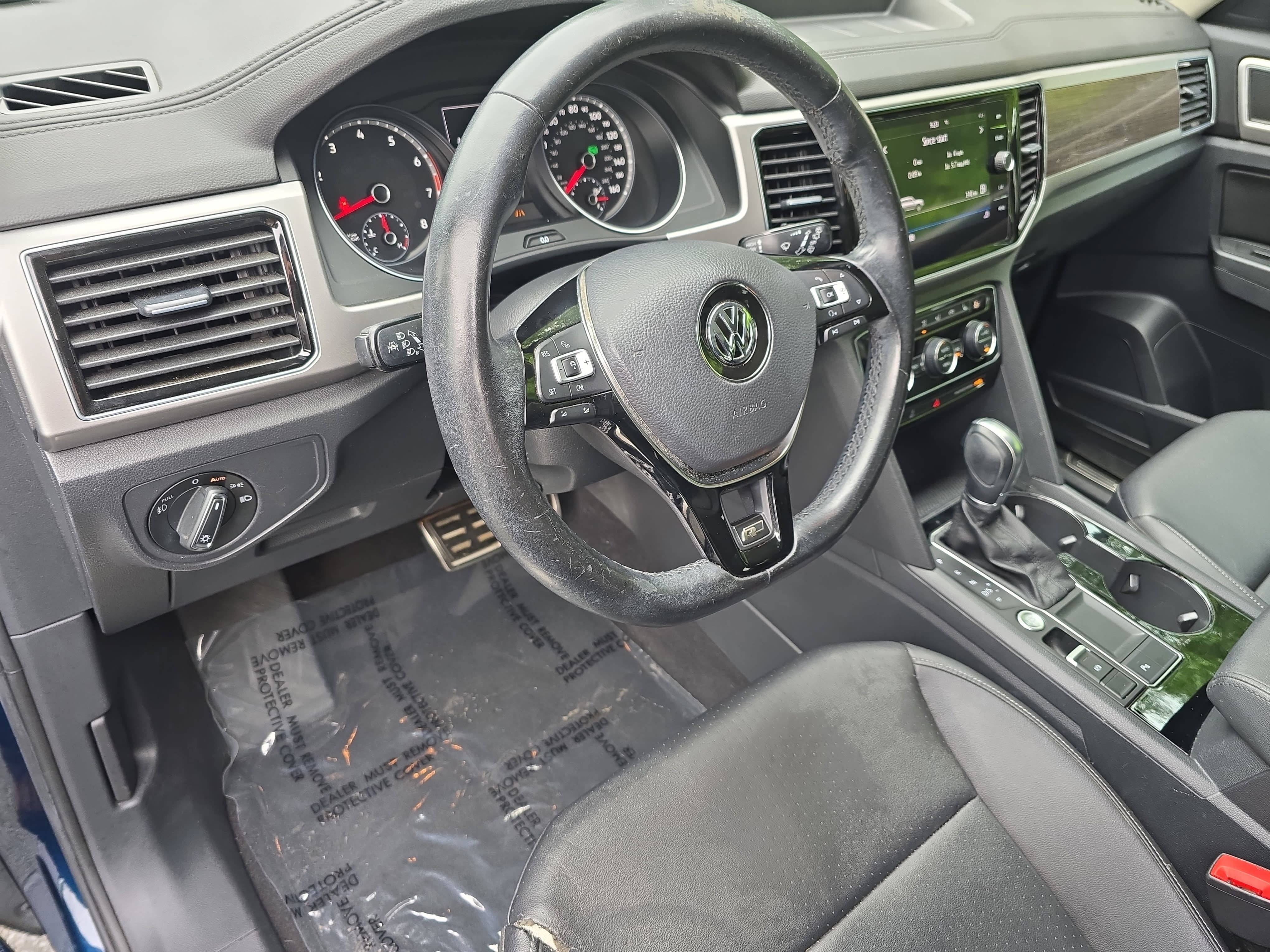 Used 2018 Volkswagen Atlas SEL w/ R-Line Package FWD image 16